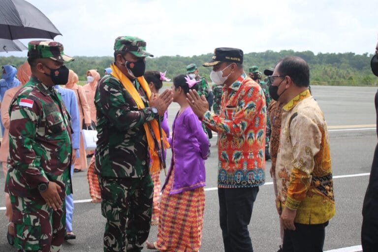 Tinjau Kondisi Satuan, Pangkoopsau III Kunjungi Lanud Dumatubun Langgur