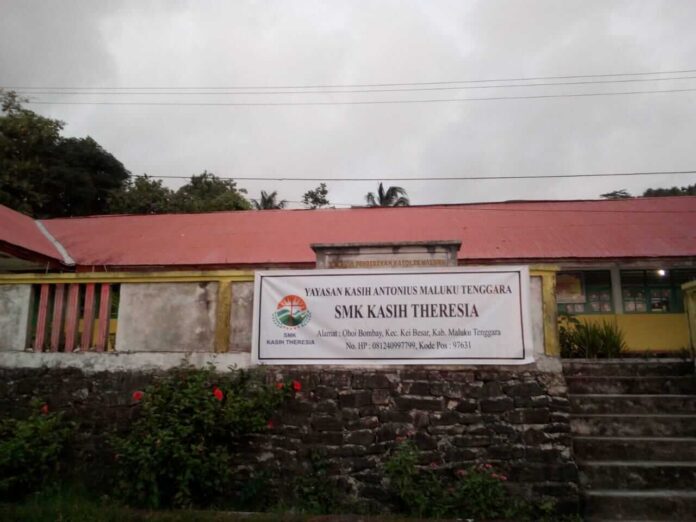 SMK Kasih Theresia masih menggunakan bangunan SD Naskat Bombai, Ohoi Bombai, Kecamatan Kei Besar, Kabupaten Maluku Tenggara. Foto: Dokpri