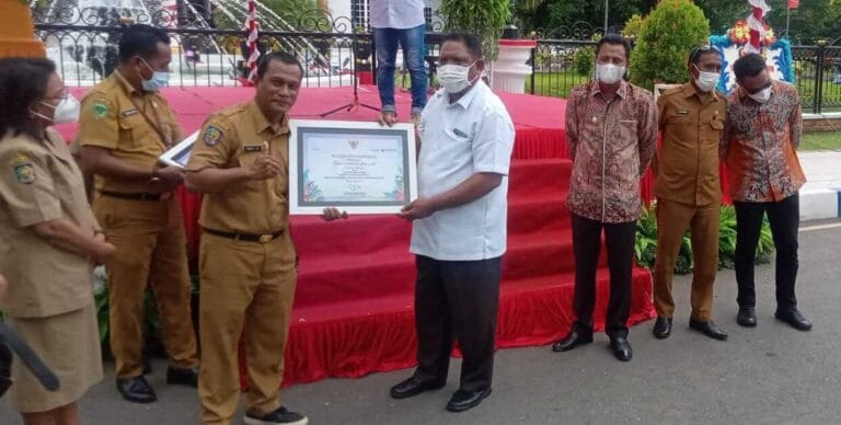 Terima Penghargaan, Dullah Laut Jadi Desa Binaan Kemenparekraf