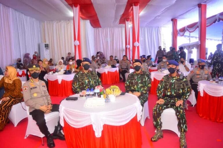 HUT Brimob Ke-76, Polda Maluku Bagikan Tali Asih Kepada Panti Asuhan