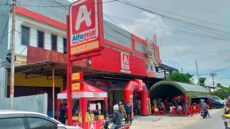Gerai Alfamidi Pertama di Maluku Tenggara Resmi Beroperasi
