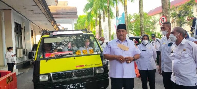 Sekkot Ambon Lepas Rombongan Distribusi Logistik untuk Pilkades Serentak