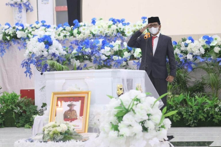 Gubernur MI Sampaikan Pesan Alm. Max Pattinama Saat Upacara Pelepasan Kedinasan