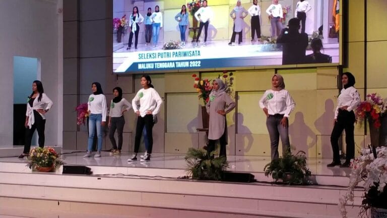 Pemerintah Kabupaten Maluku Tenggara menggelar Seleksi Putri Pariwisata Maluku Tenggara Tahun 2022. Kegiatan tersebut dilaksanakan di Aula Kantor Bupati Malra, Kamis (16/6/2022). Foto: Labes Remetwa
