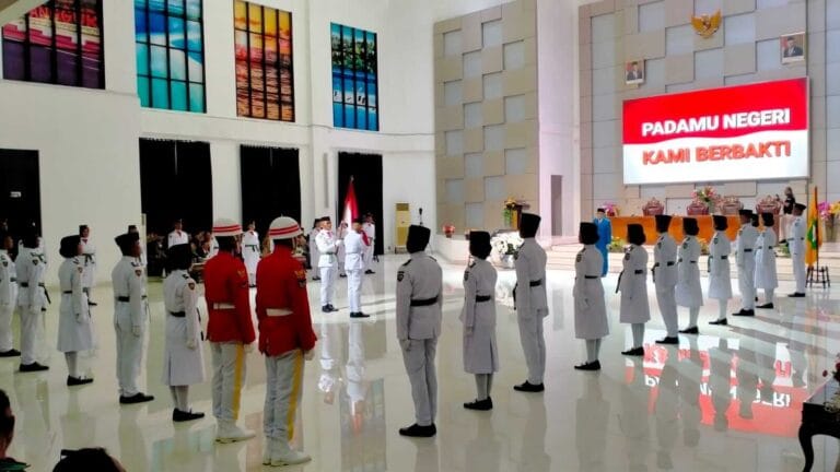 Bupati Malra Kukuhkan 33 Anggota Paskibra. Berikut Nama-namanya!