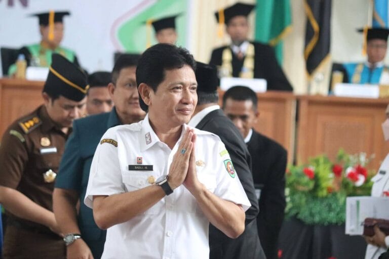 Pj. Sekda Hadiri Wisuda Sarjana dan Magister XV IAIN Ambon