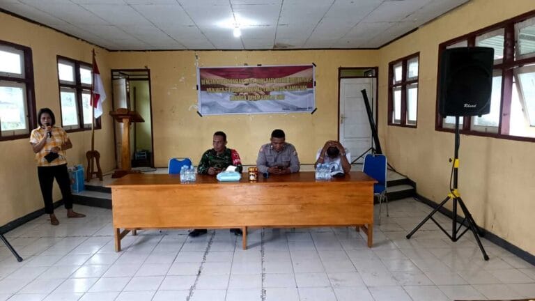 Pemneg Haruru Gelar Bacarita Kamtibmas Bersama Polsek Amahai