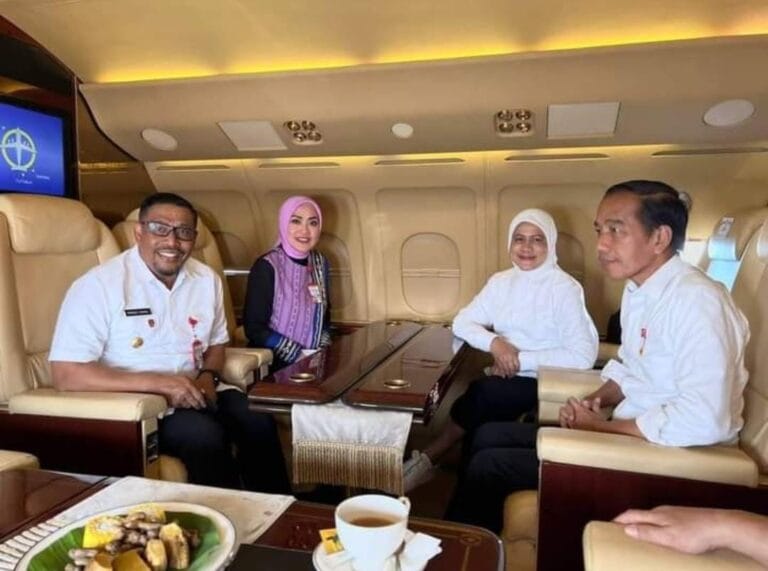 Usai Kunker, Gubernur MI Dampingi Presiden RI Menuju Ambon