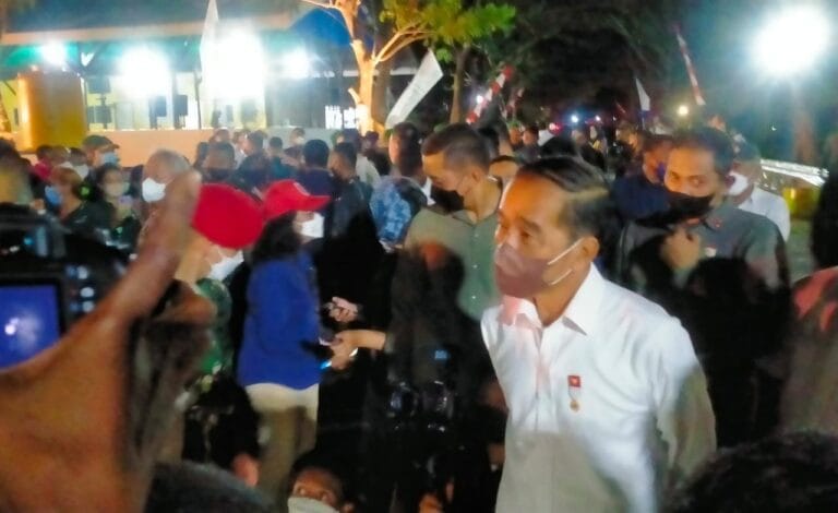 Dialog dengan Jokowi, Pembudidaya di Tual Minta Fasilitas Pengering Rumput Laut