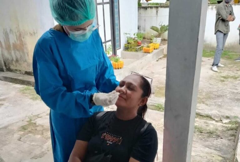Jelang Kedatangan Presiden, Dinkes Malra Gelar Tes Swab