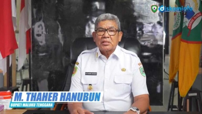 Bupati Maluku Tenggara (Malra) M. Thaher Hanubun mengajak seluruh masyarakat mendukung Regsosek 2022. Foto: Tangkapan Layar Kanal YouTube Diskominfo Malra, Rabu (12/10/2022).