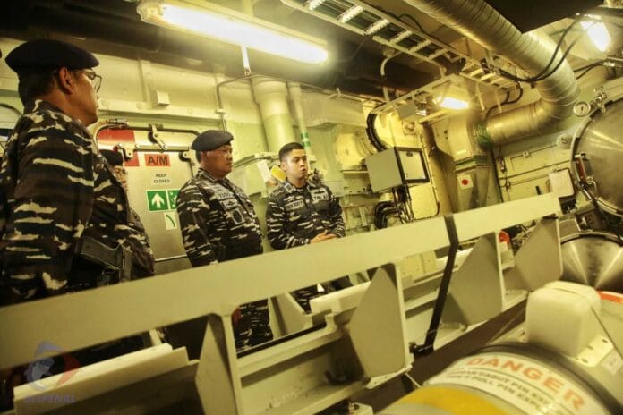persiapan-konferensi-g20-suaradamai(1) Pasukan Satuan Tugas Laut (Satgasla) TNI Angkatan Laut Pengamanan (PAM) VVIP Presidensi G20, bertempat di Dermaga Madura Koarmada II, Ujung Surabaya. Jumat (04/11/2022).