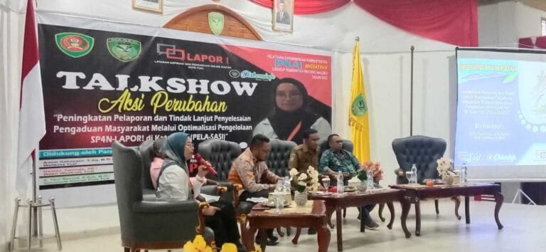 Suasana Sosialisasi Talkshow yang bertajuk “ Peningkatan Pelaporan dan tindak Lanjut Penyelesian Pengaduan Masyarakat Melalui Optimalisasi Pengelolaan SP4N-LAPOR di Kota Tual. dilaksanakan di Aula Kantor Walikota Tual, Senin 7/11/2022. Foto: Ketty remetwa