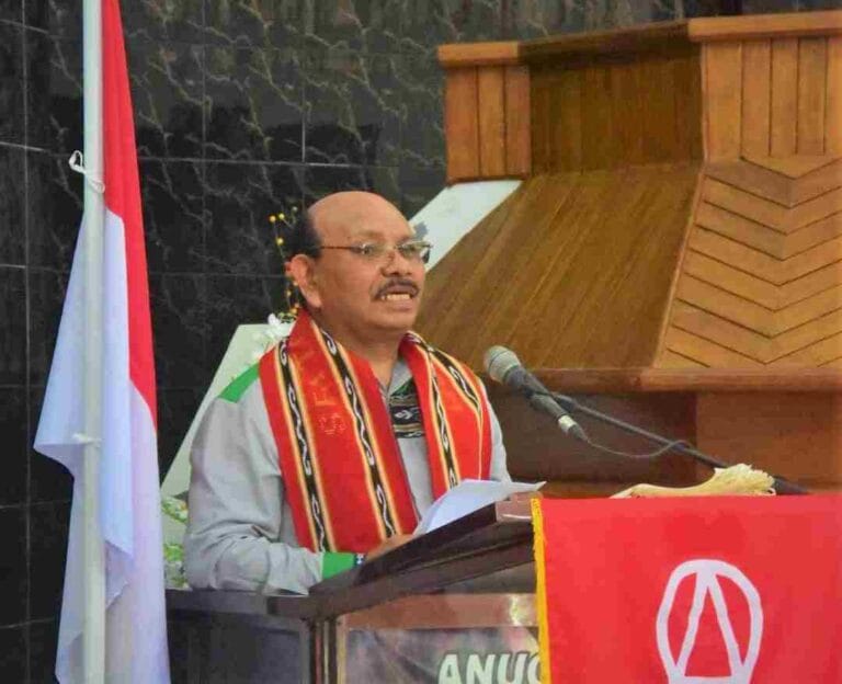 Wakil Bupati Maluku Tenggara Petrus Beruatwarin agenda penataan kota langgur-12 Februari 2023-humas-suaradamai