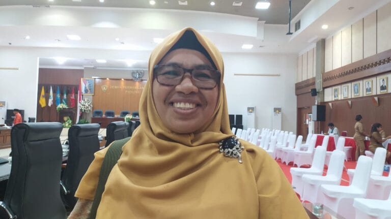 Wakil Ketua Komisi II DPRD Maluku Turraya Samal
