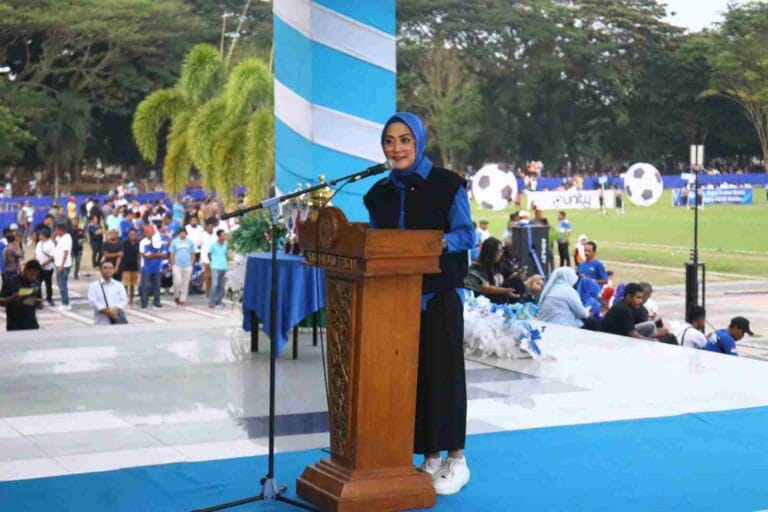 Peringati HUT Kota Masohi ke-66, Ina Latu Maluku Gelar Pertandingan Sepak Bola