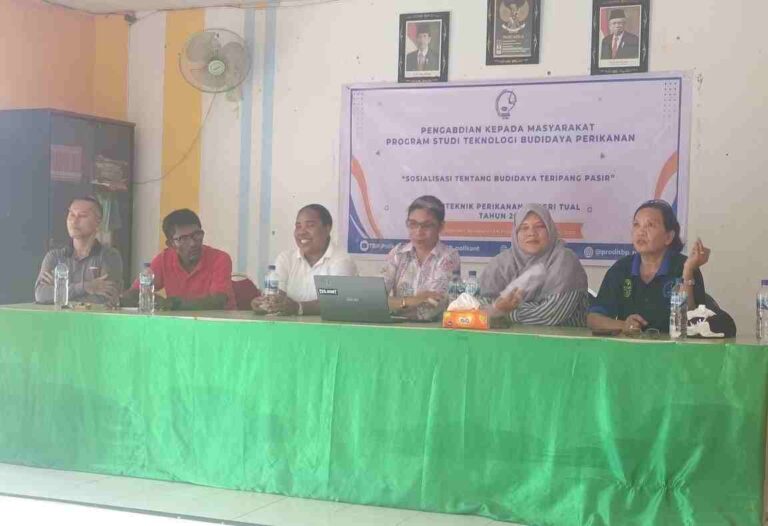 Prodi TBP Polikant menjajaki kerja sama dengan Sitniohoi dalam hal pengembangan budidaya teripang. Upaya itu diawali dengan melakukan sosialisasi yang dilaksanakan pada Sabtu 2 Desember 2023. Foto: Dokpri