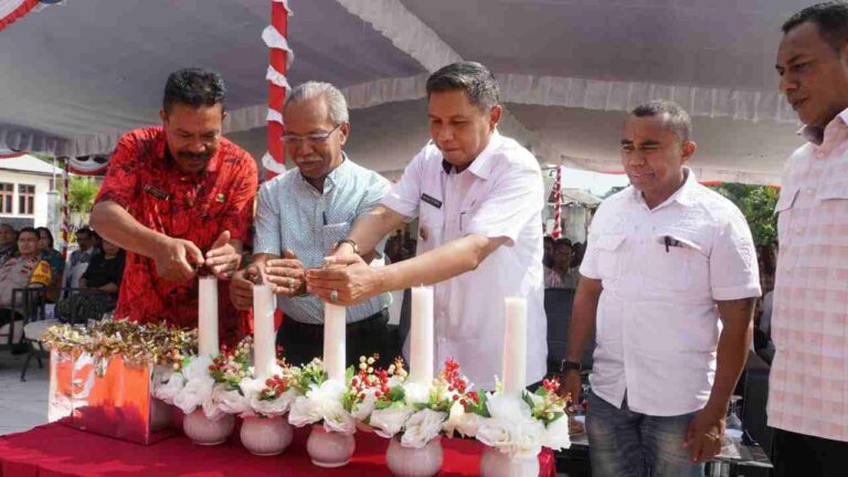 Pemkot Ambon Gelar Safari Natal di Hutumuri, Ini Pesan Wattimena