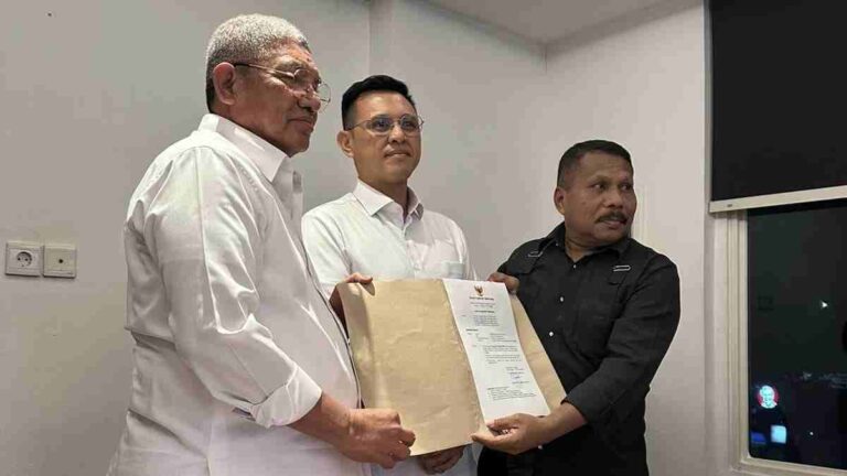 Usai Dilantik, Hanubun Langsung Ganti Sejumlah Pejabat, Termasuk Plt. Sekda