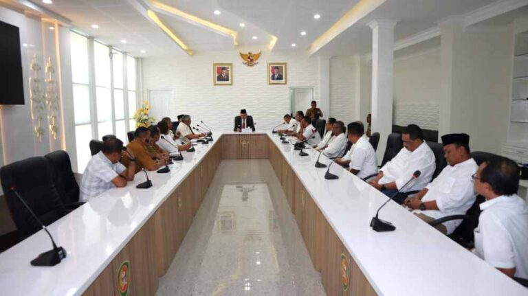 Lewerissa: Manfaatkan POPMAL Sebagai Ajang Menemukan Atlet Potensial
