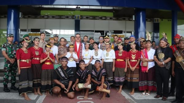 Kunjungan Kerja Perdana, Gubernur Maluku Fokuskan Perhatian pada Koperasi Desa dan Pelestarian Lingkungan di Kepulauan Tanimbar
