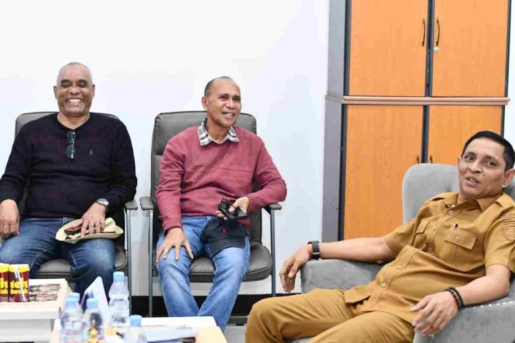 suasana saat menerima kunjungan suaradamaicom Suaradamai.com